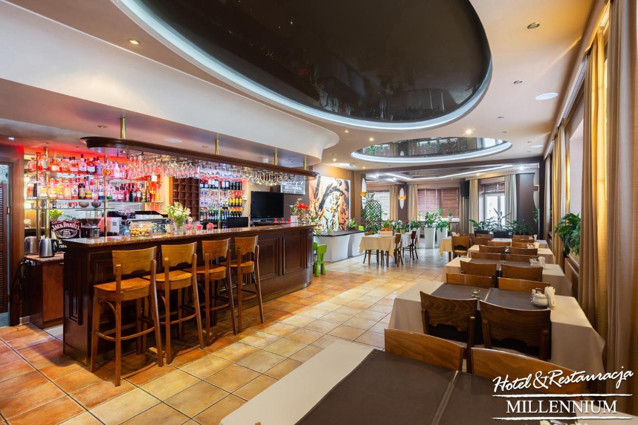 Hotel Millennium Przasnysz Buitenkant foto