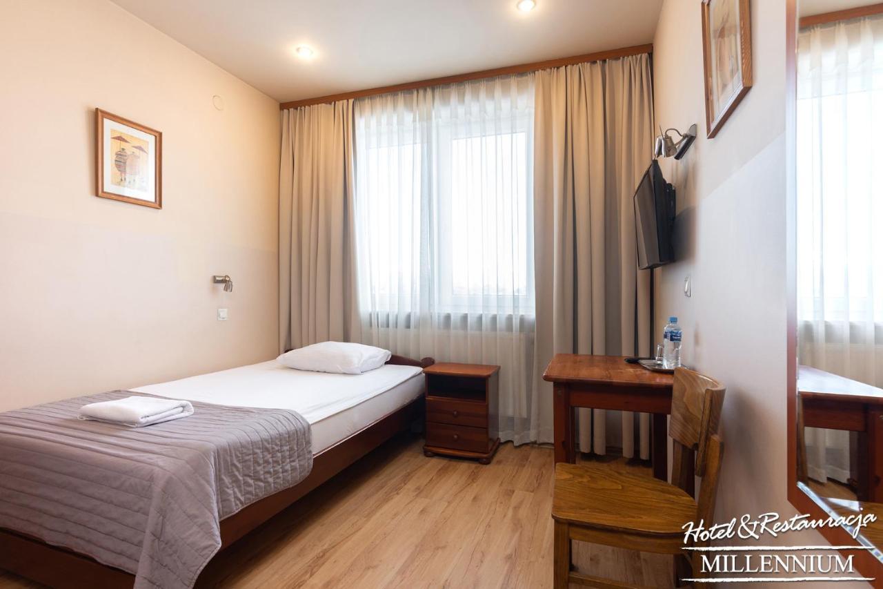 Hotel Millennium Przasnysz Buitenkant foto