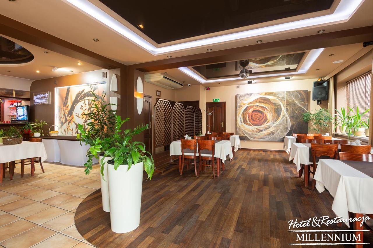 Hotel Millennium Przasnysz Buitenkant foto