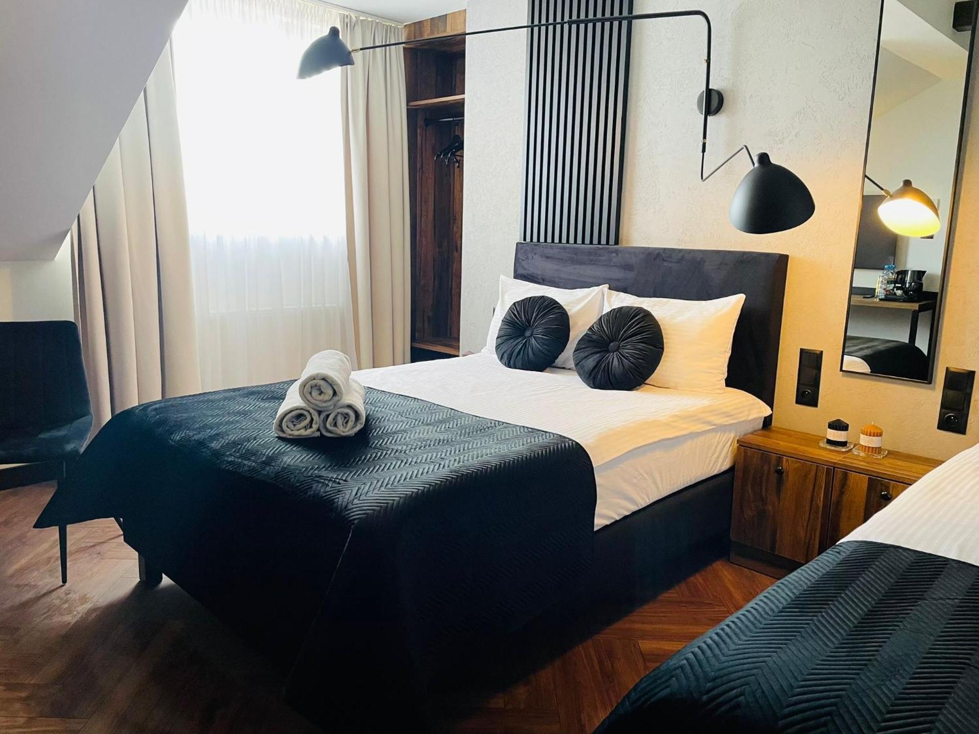 Hotel Millennium Przasnysz Buitenkant foto