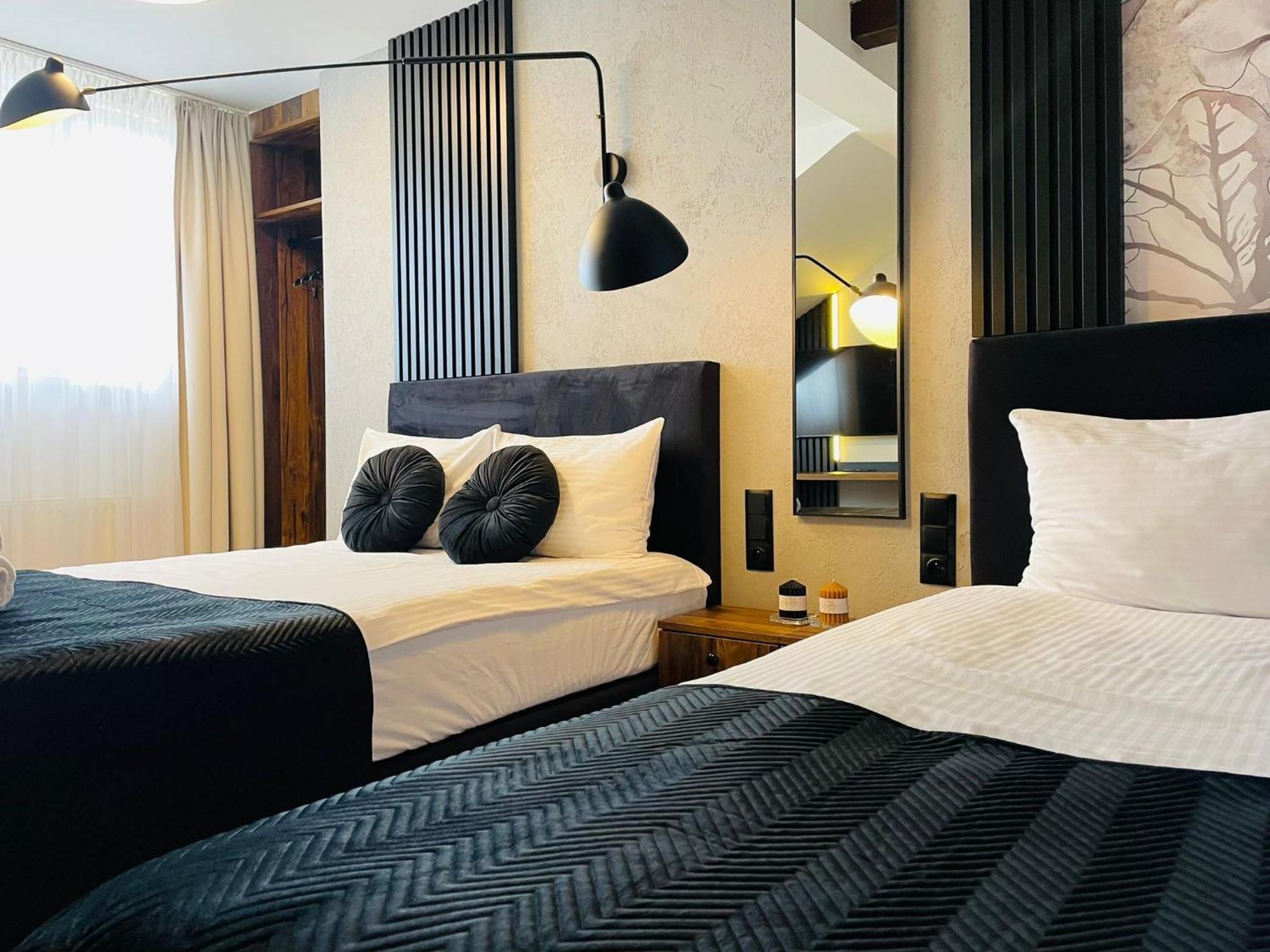 Hotel Millennium Przasnysz Buitenkant foto